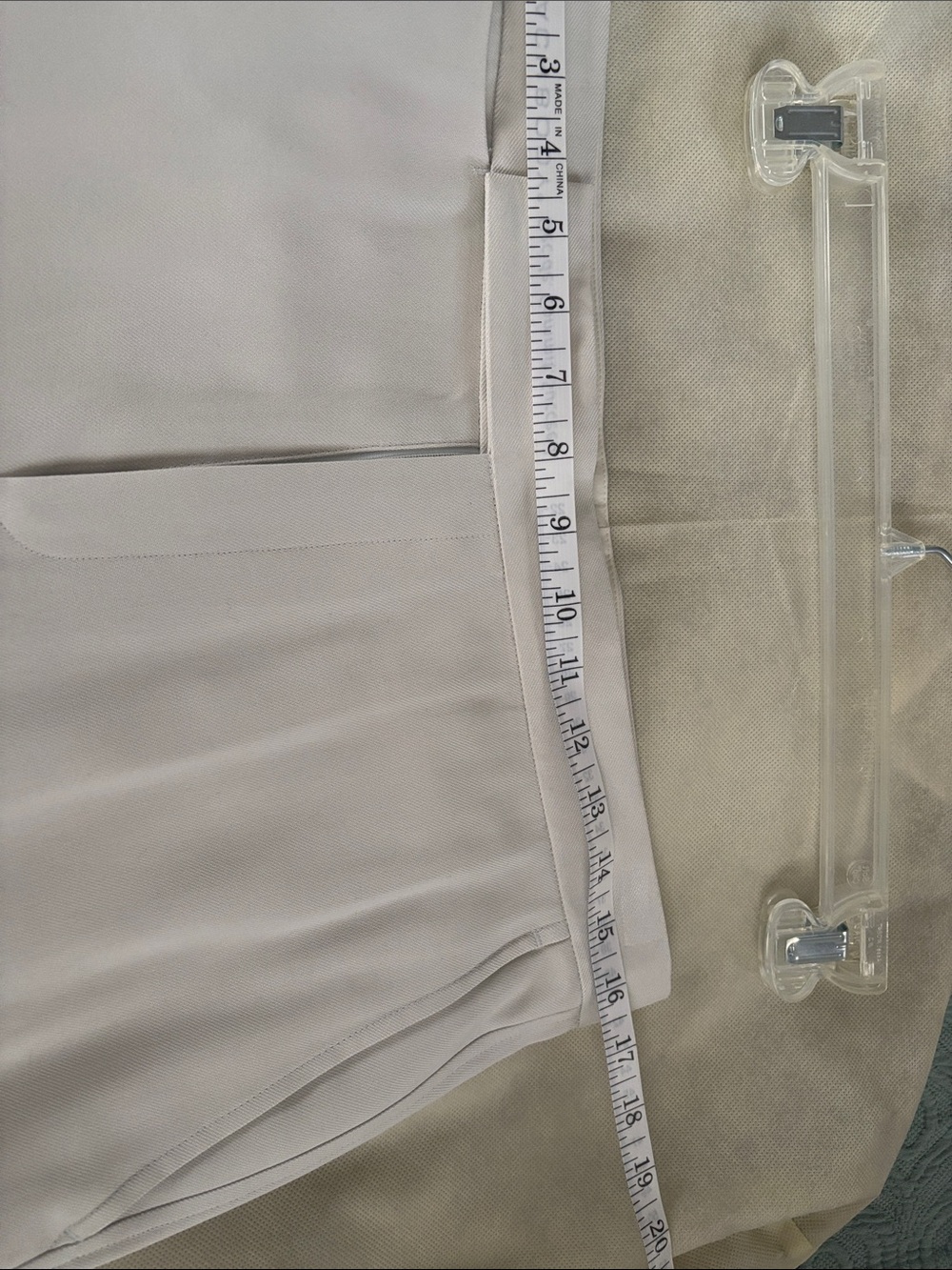 Banana Republic 100% silk Elegant White Women's Pants - Picture 3 of 3